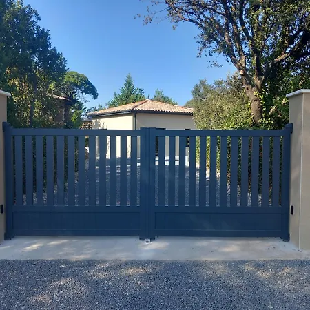 Casa De Torres * Lodève